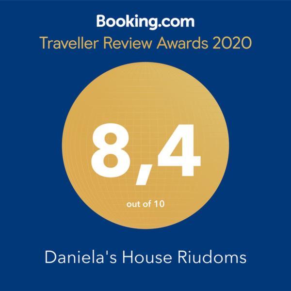 Daniela'S House Riudoms Bed & Breakfast Екстериор снимка